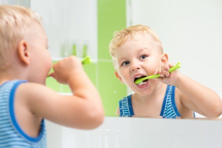 Jak bránit vzniku zubního kazu u dětí?