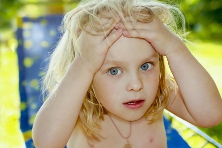 Stříhání vlásků – jak dítě připravit na kadeřníka?